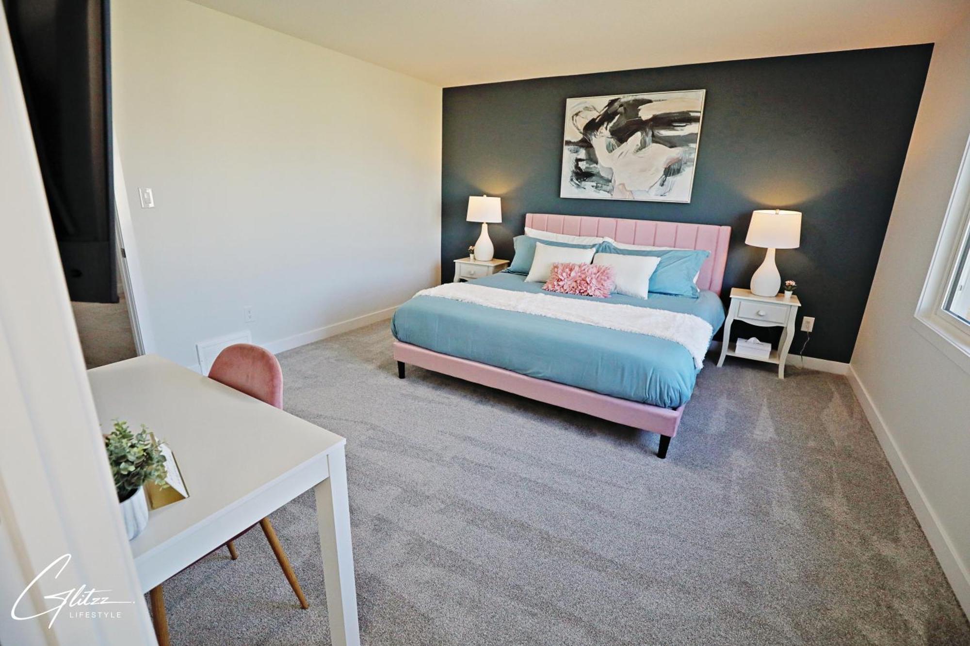 Beautiful Home With 4 King Beds,Airport,Disney+ Эдмонтон Экстерьер фото